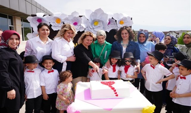 Çocuk Üniversitesi’nde Anneler Günü kutlandı – Yaşam