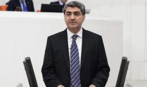DEVA Partili Ekmen: Ümit Özdağ için cezaevi kararı orantısız – Gündem