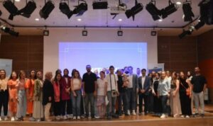 Dicle Üniversitesi’nde “Felsefe ve Politika: Mağaranın Dışında Kirpi Olmak” konferansı – Yaşam