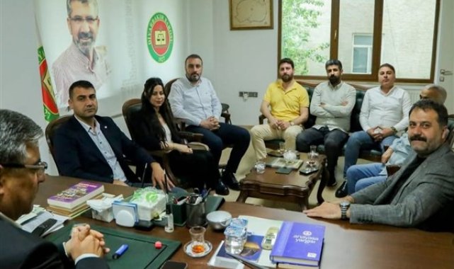 DİSK Dev Sağlık-İş’ten Diyarbakır Barosu’na ziyaret – Gündem