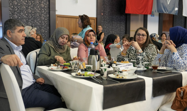 Etimesgut’ta şehit ve gazi aileleri kahvaltıda bir araya geldi – Yaşam