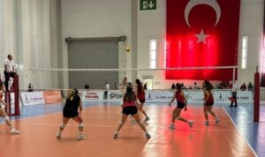 Festival Voleybol’da ilk ödüller verildi – Spor