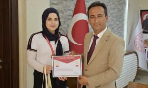 Güzel Cüccam, bilek güreşinde Türkiye üçüncüsü oldu – Spor