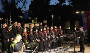 İnegöl Belediyesi Gençlik Korosu sahne aldı – Kültür-Sanat