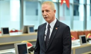 İstanbul Valisi Gül, Tapu ve Kadastro Bölge Müdürü Yıldırım'ı kabul etti
