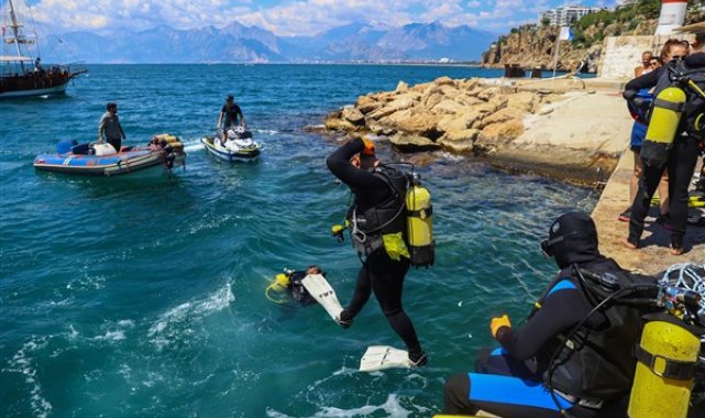 Kaleiçi Yat Limanı’nda deniz dip temizliği yapıldı – Yaşam
