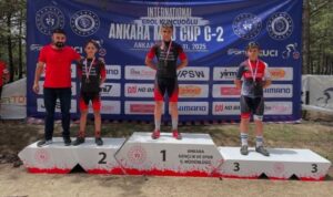 Karamanlı pedalcılardan Ankara’da çifte zafer – Spor