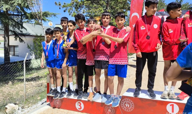 Kütahya Belediyespor Kulübü sporcuları yeni başarılara imza attı – Spor