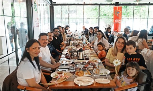 Manisa’daki eczacılar Akhisar’da bir araya geldi – Yaşam
