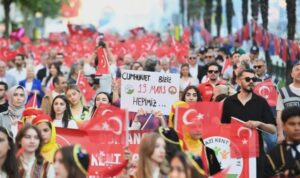 Osmangazi’de kortej yürüyüşü düzenledi – Yaşam