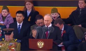 Putin geçit töreni katılımcılarını Zaferin 80. yıl dönümü nedeniyle kutladı – Dünya