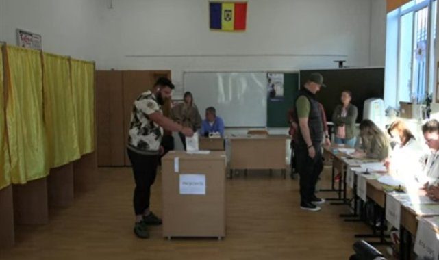 Romanya’da tekrarlanan cumhurbaşkanlığı seçimlerinin ilk turu bugün yapılıyor – Dünya