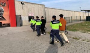 Sakarya’da düzenlenen uyuşturucu operasyonunda 5 kişi tutuklandı – Gündem