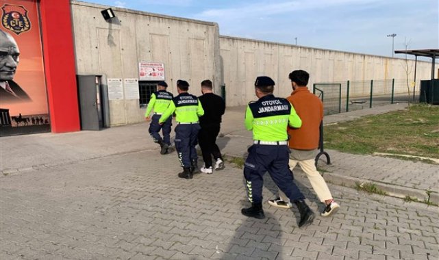 Sakarya’da düzenlenen uyuşturucu operasyonunda 5 kişi tutuklandı – Gündem