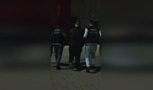 Sakarya’da kesilmiş hapis cezası ile aranan bir şahıs yakalandı – Gündem