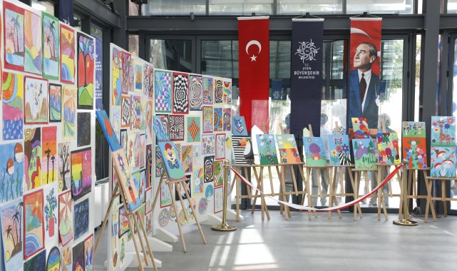Sanat ve Gelişim Otizm Merkezi öğrencilerinden resim sergisi – Kültür-Sanat
