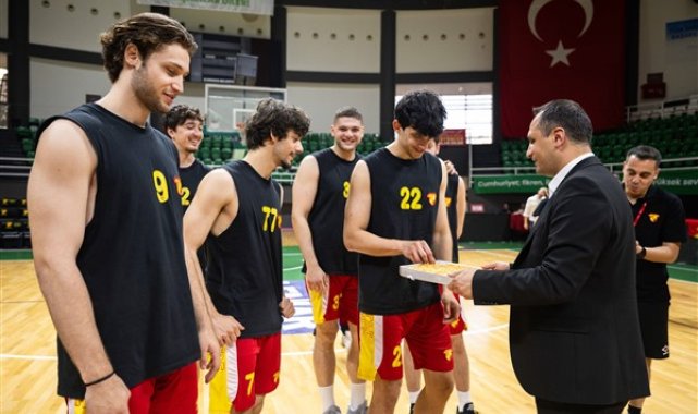 Sarı-Kırmızılı ekip şampiyonluk maçına Bornova’da çıkıyor – Spor