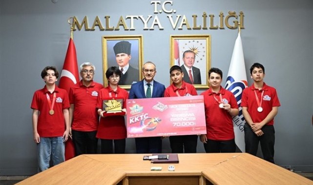 TEKNOFEST 2025 şampiyonları Vali Yavuz’u ziyaret etti – Gündem