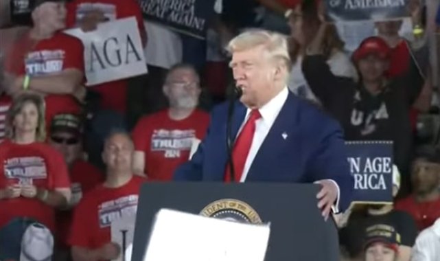 Trump, yabancı ülkelerde üretilen filmlere yüzde 100 gümrük vergisi uygulanacağını duyurdu – Dünya