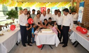 Vali Canalp’ten Glütensiz Ekmek Fırını ve Kafeye ziyaret – Yaşam