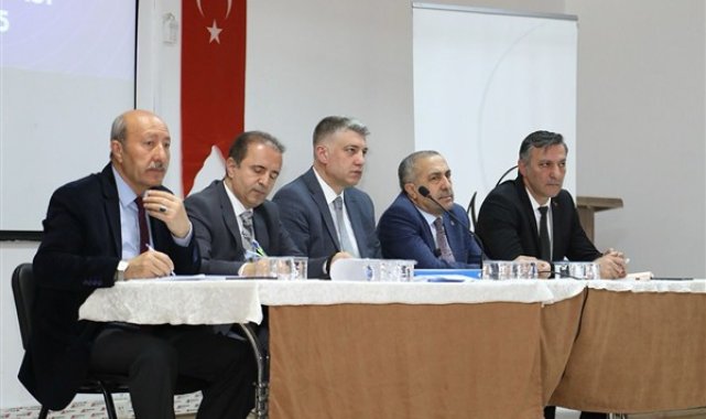 Van Büyükşehir Belediyesi, muhtarlar toplantılarını sürdürüyor – Yaşam